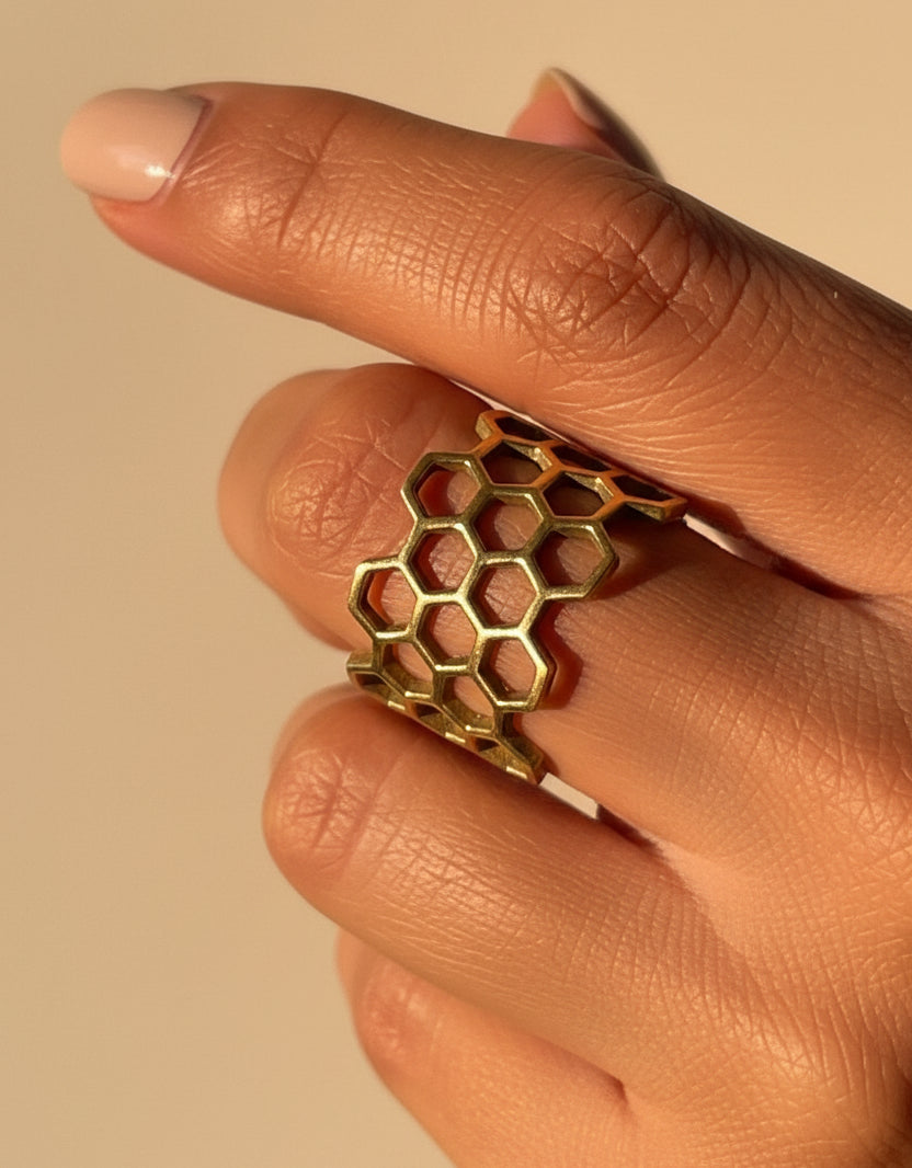 Gorgeous Gold Honeycomb Ring