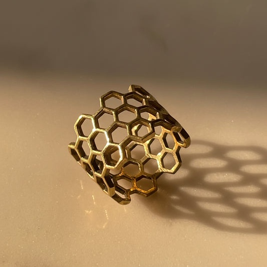 Gorgeous Gold Honeycomb Ring